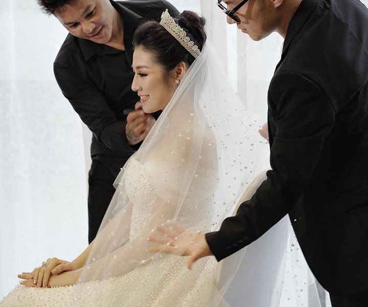 [ẢNH] Dàn mỹ nhân Việt khoe sắc trong chiếc váy cưới